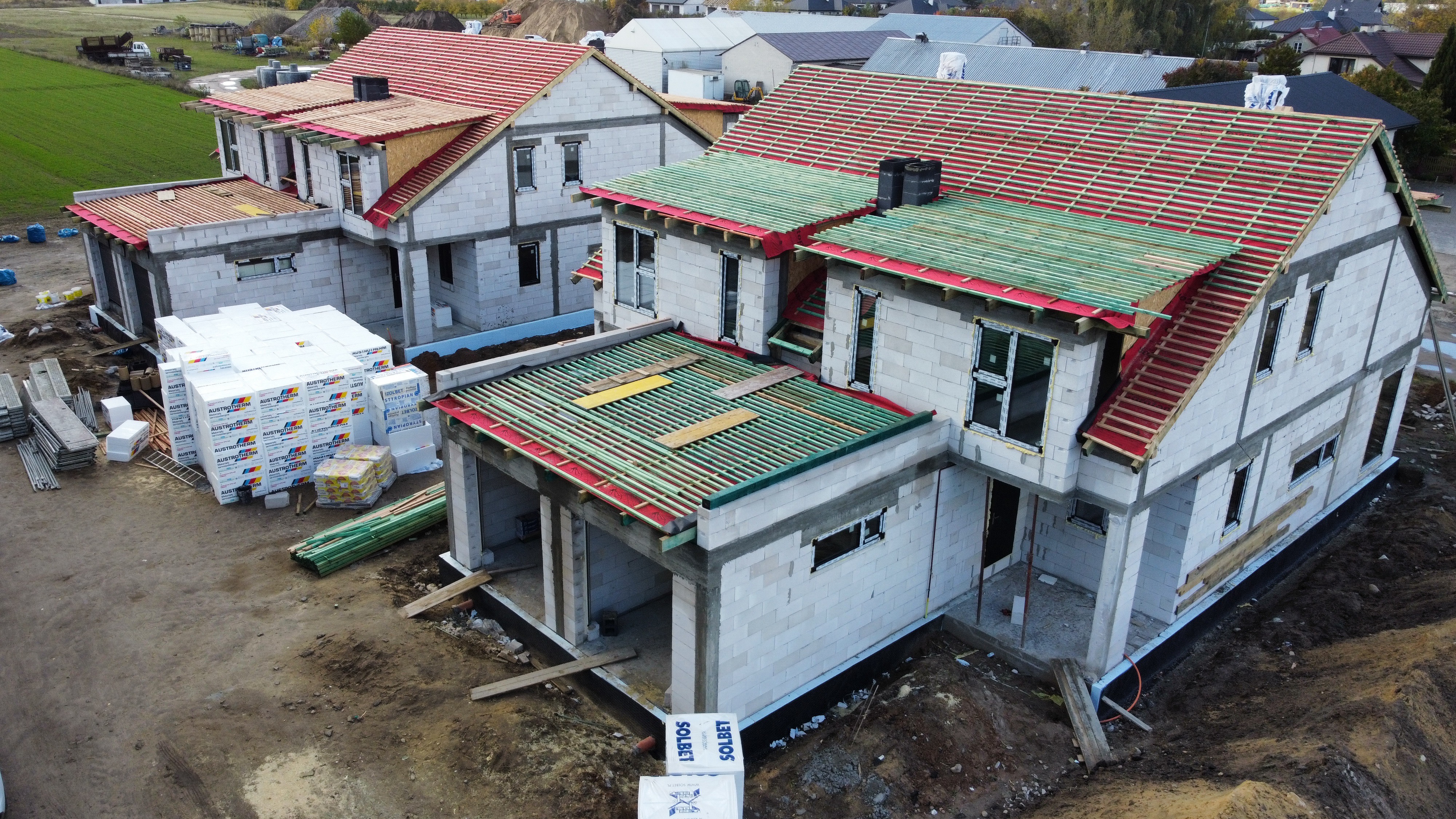 Budowa — widok na teren inwestycji